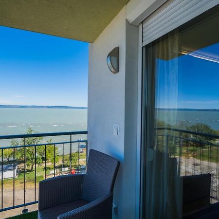 Myflat Top Panorama 909 Apartment Сиофок Екстериор снимка