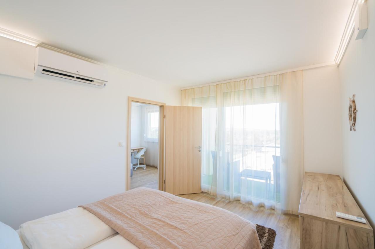 Myflat Top Panorama 909 Apartment Сиофок Екстериор снимка